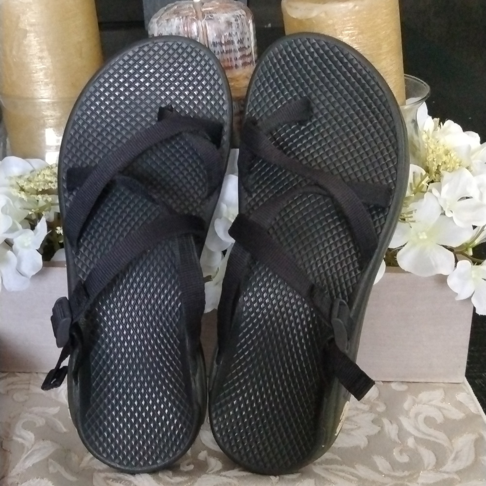 CHACO SANDALS